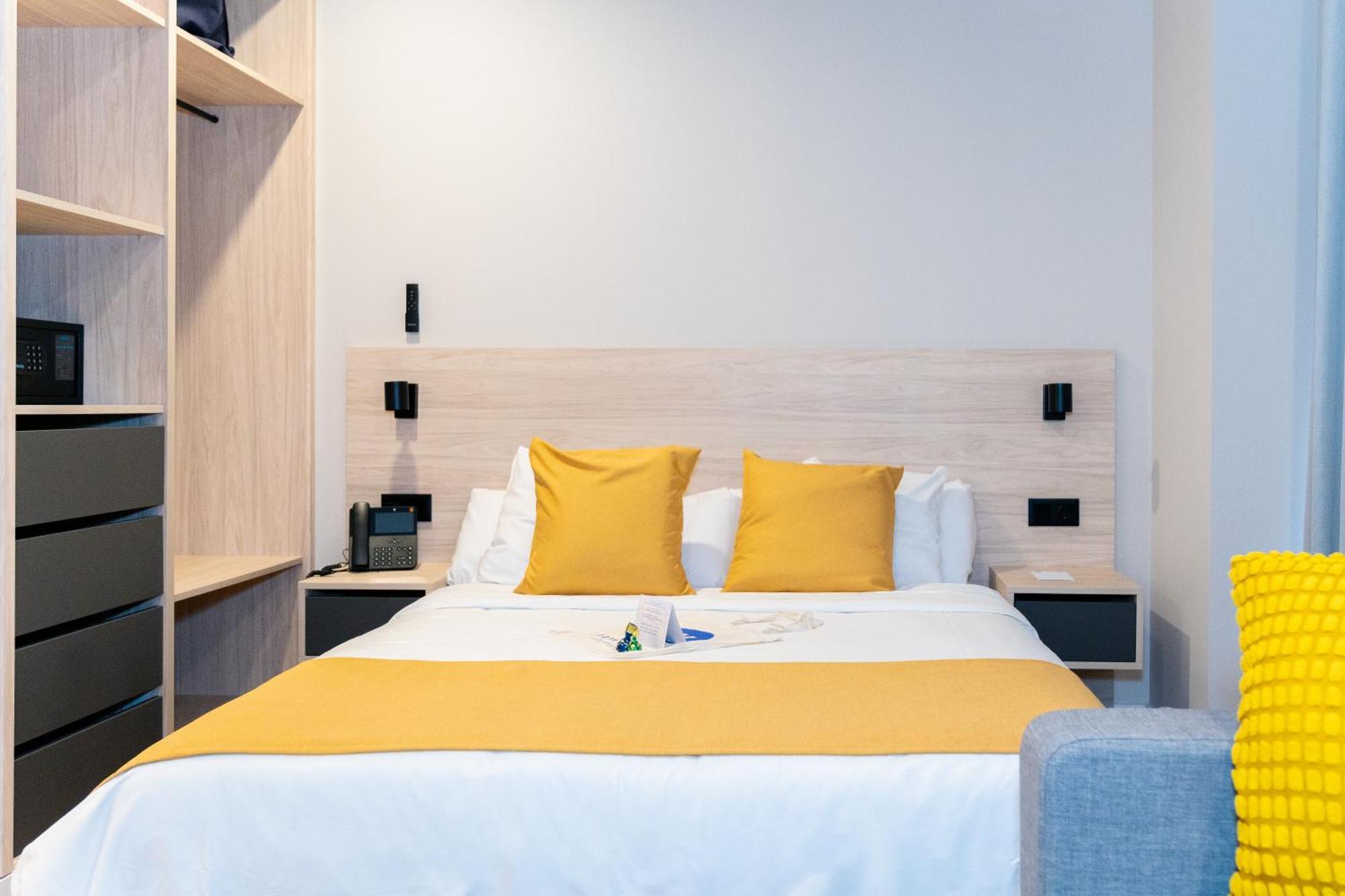 Dorm4You Arena 2 Валенсия Экстерьер фото